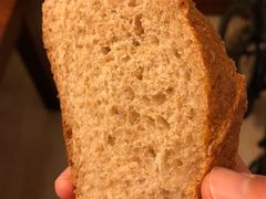 全麦面包-老梦面包 CHEZMOREL(三源里店)