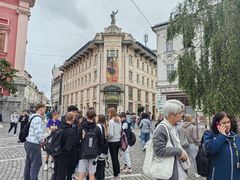 -波斯托伊纳溶洞