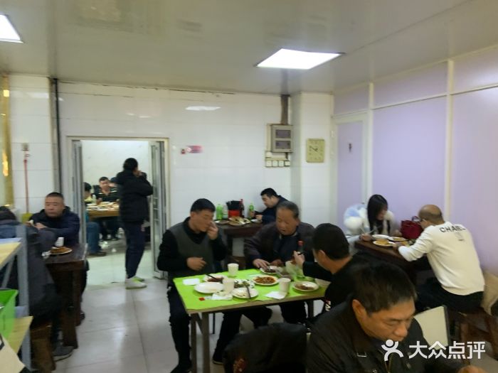 王三姑牛肉饼大堂图片