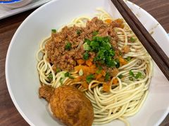 -王拐拐热干面·武汉三鲜豆皮(徐家汇店)