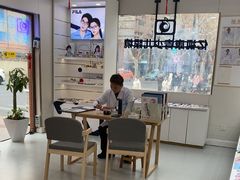 -亿视康青少儿眼镜(五官科店)