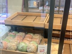 -顶东面包花园·生日蛋糕(世博店)