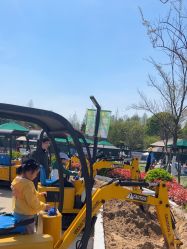 -季高兔窝窝亲子园(上海薰衣草公园店)