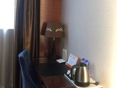 -清水湾酒店(深圳横岗塘坑地铁站店)