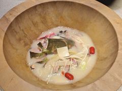 -老福耶小草帽石锅鱼(奥体店)