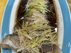 -雪湖煜辰鱼头老店(雪野湖店)