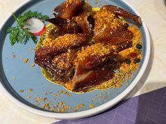 避风塘乳鸽-点都德·毕德寮