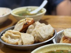 -黄阿姨锅贴大王(万航渡路店)