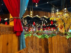 -老滇山寨•云南特色菜•地方菜•民族风情歌舞表演(金碧店)