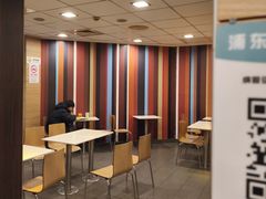 -麦当劳(乳山路店)