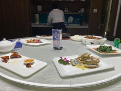 -东庭海鲜酒店(世茂广场店)