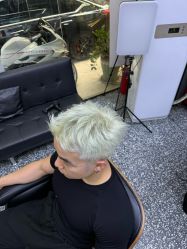 -藤野造型专业烫染接发