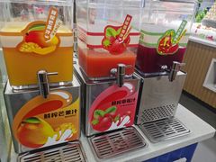 -四囍码头海鲜烧烤自助火锅(外滩南京东路悦荟广场店)