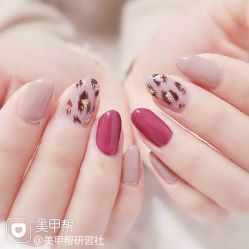 -Pink You美甲洗眉纹绣定制中心