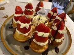 草莓忌廉华夫饼-BE BRIGHT KITCHEN(正佳广场店)