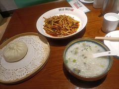 -粥全粥到海鲜家常菜·海肠捞饭(嫩江路店)