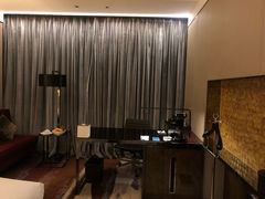 -广州天河希尔顿酒店