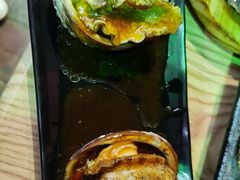 浇汁鲍鱼-老东镇啤酒屋海鲜加工·蒸汽海鲜·海鲜烧烤(台东店)