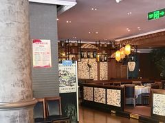 -八府香鸭·啫啫煲(华山路店)