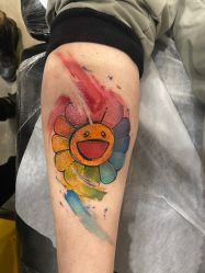 -鳌首刺青纹身 穿孔饰品店