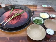 -周幺妹重庆老火锅(银泰城总店)