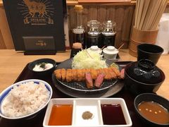-牛カツ京都勝牛(河原町蛸薬師店)