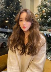 -HAIR CORNER