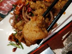 -虾弄弄海派小龙虾·牛羊蝎子火锅