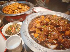 -胖哥俩肉蟹煲(石家庄勒泰中心店)