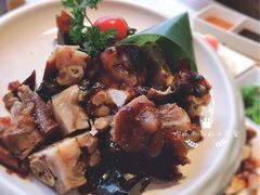 酱猪蹄-船梆煮•蒸汽海鲜·炉火烤肉(五四广场店)