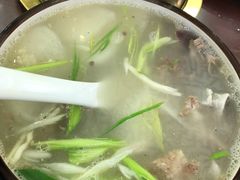 -撒拉人家.酸菜牦牛肉火锅