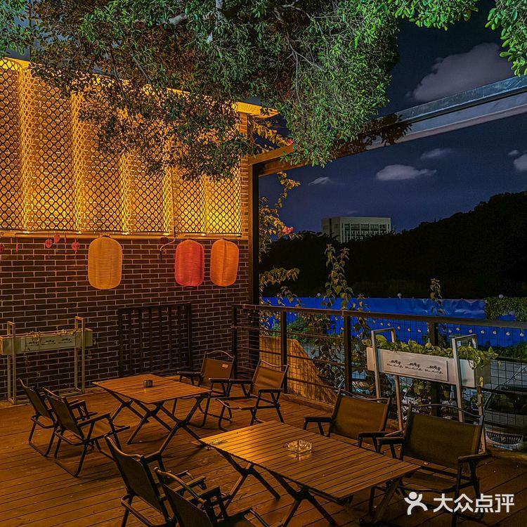 江门🍂老城区古风建筑咖啡店，晚上过来好舒服