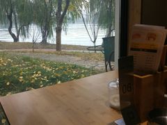 景观位-食膳公园包子铺(烈士公园店)