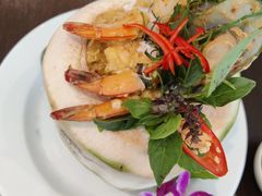 -Chom Cafe and Restaurant