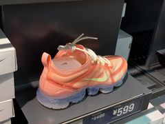 -NIKE上海青浦优选体验店