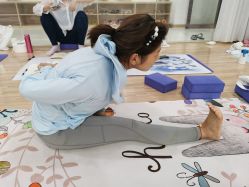 -亚太瑜伽普拉提学院