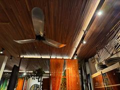 -Cuc Gach Quan Restaurant
