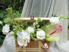 -谷莠子花艺气球派对·绿植造景·花艺沙龙(东海缤纷天地店)