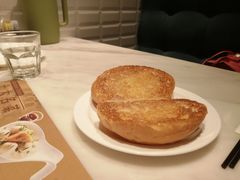 奶油豬仔包-翠华餐厅(百老汇店)