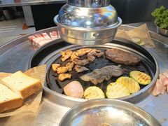 -哈哈碳都·牛肋条无限自助烤肉(台江万达店)