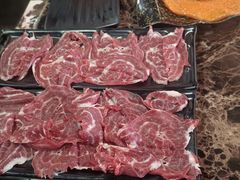 -牛里牛气· 榴莲海鲜鲜牛肉自助火锅·烤肉(横岗店)