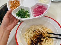 -老楼羊蝎子·铜锅涮肉•20年专注羊肉(惊驾路店)