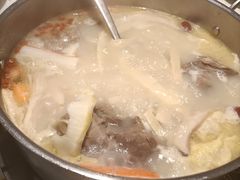 -三人行骨头王火锅(长寿店)
