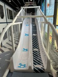 -Land Mark 蓝马乐园(印象城店)