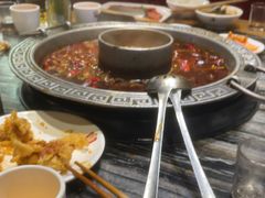 -杨肥肠火锅大排档(火车站花园店)