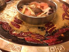 -山城年华老火锅(玉林店)
