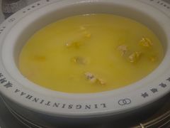 领鲜花胶鸡汤-领鲜天下·焗海鲜·花胶鸡(天目里店)