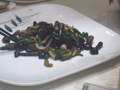 -梅花香里大酒店(郁金香路店)