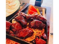 -穹六人间 people 6(岳阳路店)