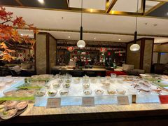 -半岛翡丽海鲜自助餐厅(观风亭店)